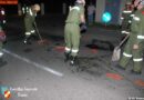Motorrad prallt gegen einen Anhänger -> Fahrer verletzt