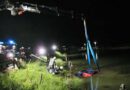 Oö: Voll besetztes Fahrzeug springt in einen Stausee