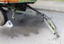Bgld: Traktor mit Anhänger eingeknickt