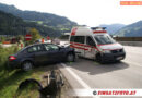 Tirol: Rettungsfahrzeug bei Einsatzfahrt verunfallt