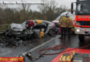 Oö: Pkw kracht auf A7 gegen Kehrmaschine -> Lenker eingeklemmt