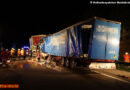 D: Lkw-Domino am Stauende -> 33-Jähriger eingeklemmt und getötet