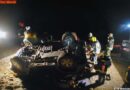 T: Fahrzeugabsturz in Jochberg – Lenker im Wrack eingeklemmt