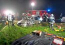 Oö: Feuerwehr rettet Fahrzeuglenkerin aus Pkw