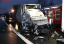 D: Tödlicher Unfall am Stauende: Kleintransporter fährt auf Sattelzug auf