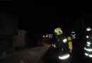 Bgld: Voll beladener Pkw-Anhänger in Vollbrand
