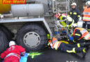 Oö: Personenrettung in Marchtrenk -> Frau unter Betonmischer