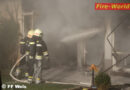 Oö: Nebengebäude in Wels in Vollbrand