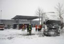 Nö: Zwei Lkw-Bergungen im dichten Schneetreiben