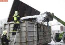 Nö: Brand von Werkstättenabfall in einem Entsorgungsbetrieb