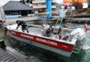 Oö: Feuerwehr Seewalchen stellt neues Arbeitsboot in Dienst