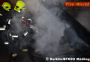 Nö: Motorbrand bei Pkw mit Gartenschlauch zu löschen versucht