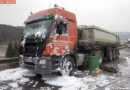 Oö: Sattelzugfahrzeug bei Brand schwer beschädigt