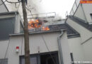 Wien: Brennendes Dach: Brandausbreitung auf Nebengebäude verhindert!