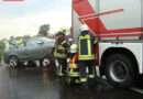 Nö: Pkw kracht auf Autobahn in Feuerwehrauto – Feuerwehrmann verletzt