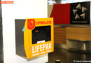 Wien: Flughafen Wien installiert 20 halbautomatische Defibrillatoren