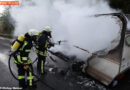 Deutschland: Wohnwagen stand auf der A5 lichterloh in Flammen