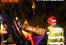 Nö: Zwei Verletzte bei Verkehrsunfall mit zwei Pkw und einem Traktor