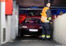Nö: Pkw steckt in Fußgängerabgang zu Tiefgarage in Krems