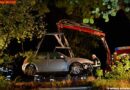 Oö: Pkw stürzt von Brücke in einen Bach