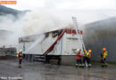 Schweiz: Sperrmüll setzt Lkw im Trimmiser Industriegebiet in Brand