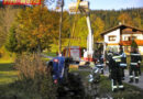 Stmk: Pkw von Hauseinfahrt in Bach gerollt