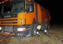 Nö: Lkw-Bergung nach missglückten Umkehrversuch
