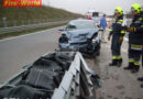 Nö: Pkw kollidiert auf der Südautobahn mit Fahrbahnteiler