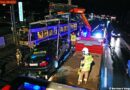 Nö: Badner-Bahn rammt verunfallten Pkw