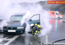 Deutschland: Feuerwehr Wetter löscht brennendes Auto
