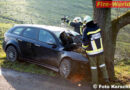 Oö: Mit Pkw bei Ansfelden gegen Baum -> Mann eingeklemmt