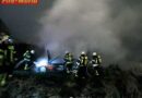 D: Pkw-Brand mit Schaum gelöscht