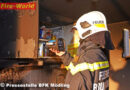 Nö: Küchenbrand in Gießhübl mit einem Rohr und Atemschutz gelöscht