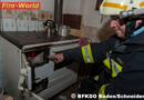Nö: Feuerwehrmann bringt ältere Dame in Sicherheit