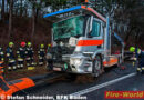 Nö: Leerer Autotransporter prallt auf Weinkisten-Anhänger (A2)