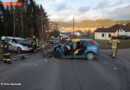 Oö: 18-Jähriger bei Verkehrsunfall bei Kefermarkt eingeklemmt
