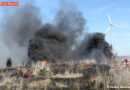 Deutschland: Weithin sichtbare Rauchsäule bei Brand in Altreifenlager