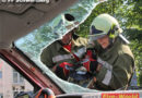Oö: Schwertberger Feuerwehr übt mit hydraulischem Rettungsgerät