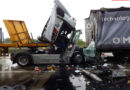 Deutschland: Lkw kracht mit rund 85 km/h auf anderen auf