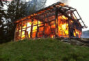 Schweiz: Alphütte in Grindelwald in Flammen