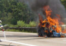 Deutschland: Auto nach Auffahrunfall auf A7 in Vollbrand