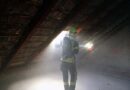 Nö: Brand eines Holzfußbodens mit Kübelspritze gelöscht