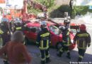 Nö: Feuerwehr enfernt fahruntüchtigen Pkw nach einem Unfall