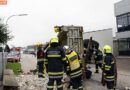 Oö: Geparkter Pkw behindert die Bahn & Anhängerbergung