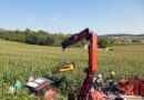Nö: Traktor macht sich selbstständig und stürzt über eine Böschung