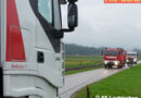 Oö: Lkw-Bergung mit Seilwinde in Laakirchen