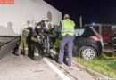 Nö: Pkw prallt seitlich gegen einen Sattelzug -> Lenker eingeklemmt