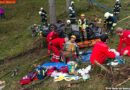 Nö: Feuerwehr und Rotes Kreuz üben bei einem Fahrzeugabsturz