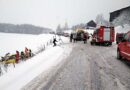 Nö: Person mittels Korbschleiftrage gerettet