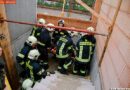 Nö: Rettung eines abgestürzten Bauarbeiters aus einer Baugrube